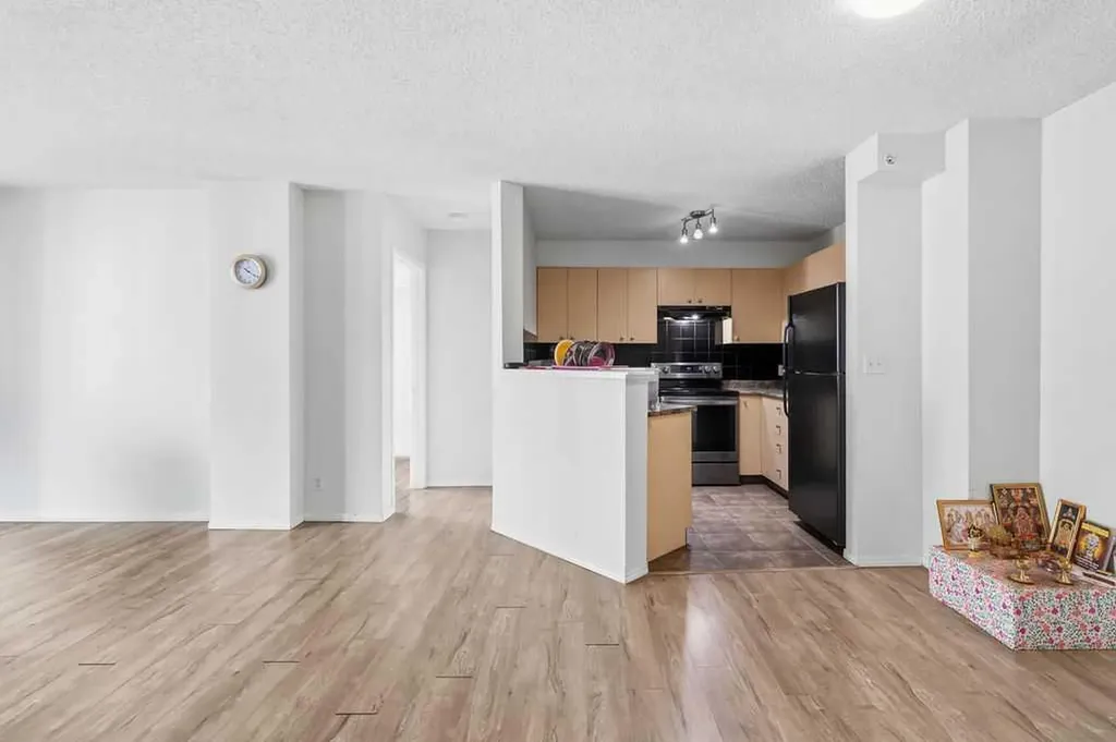 1111 6 Avenue SW Calgary AB T2P 5M5
