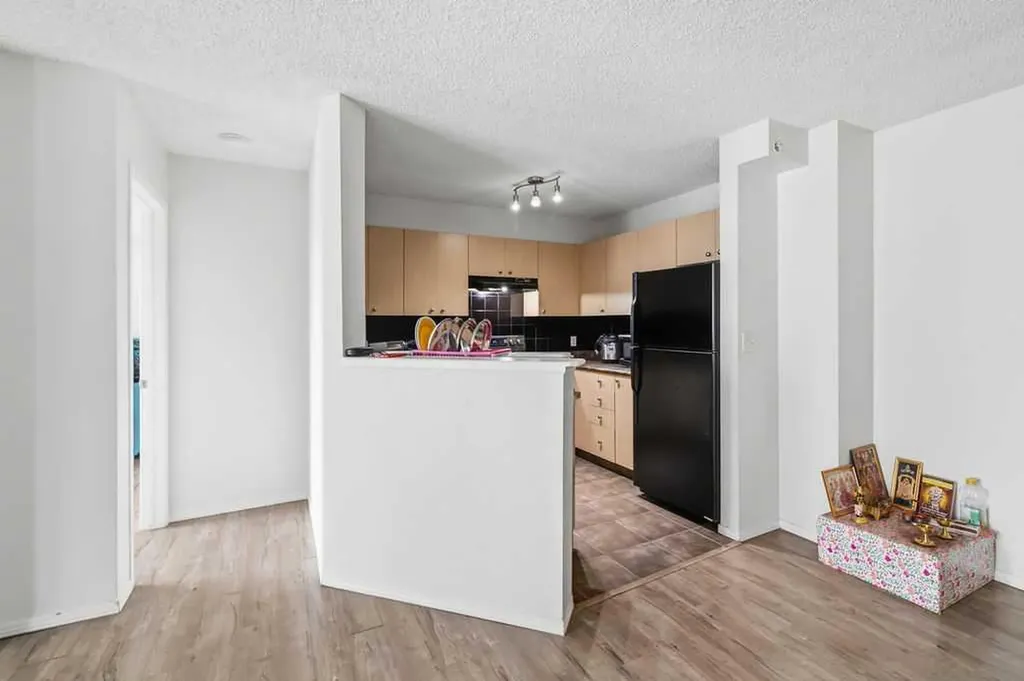 1111 6 Avenue SW Calgary AB T2P 5M5