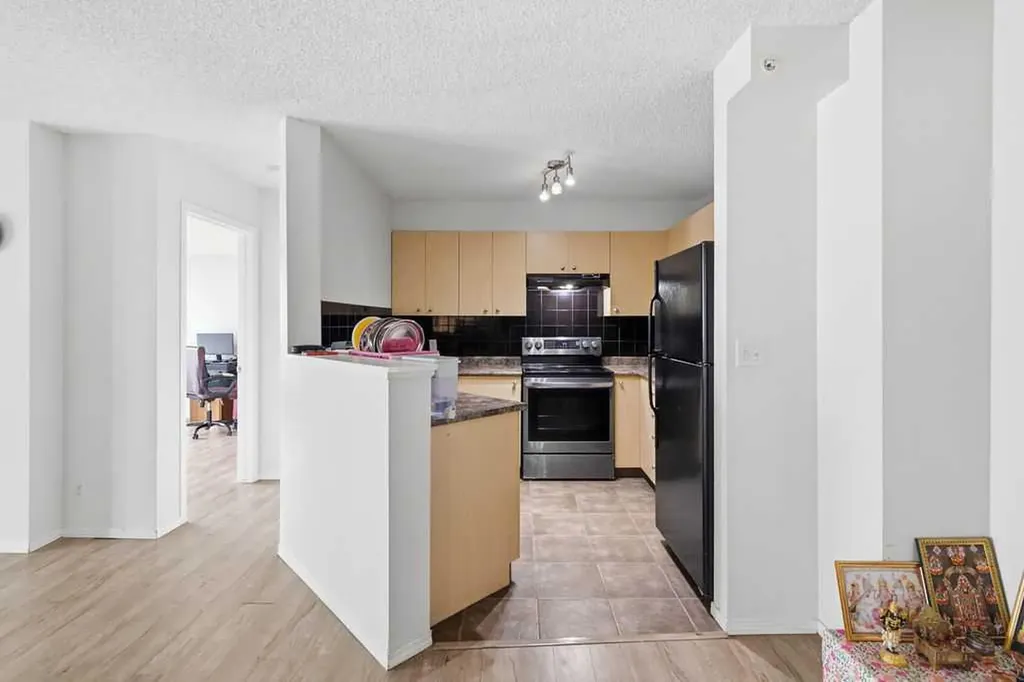 1111 6 Avenue SW Calgary AB T2P 5M5