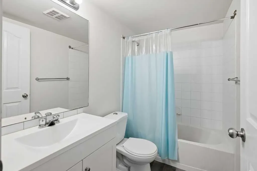 1111 6 Avenue SW Calgary AB T2P 5M5