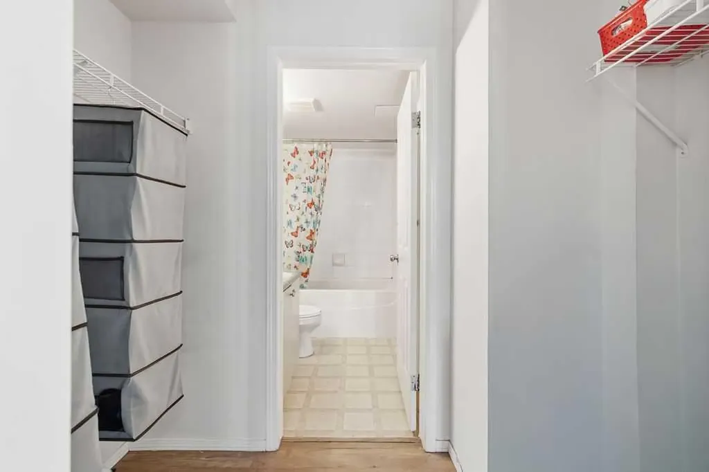 1111 6 Avenue SW Calgary AB T2P 5M5
