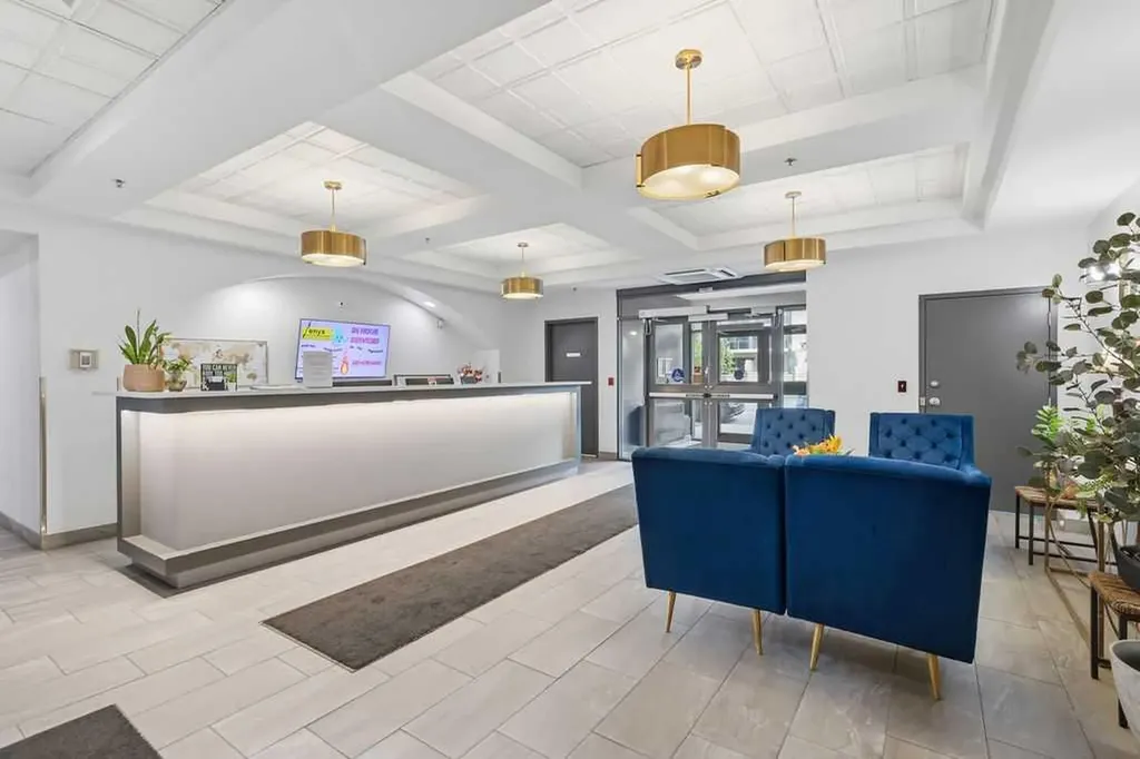 1111 6 Avenue SW Calgary AB T2P 5M5