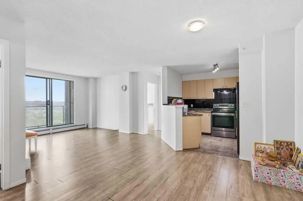 1111 6 Avenue SW Calgary AB T2P 5M5