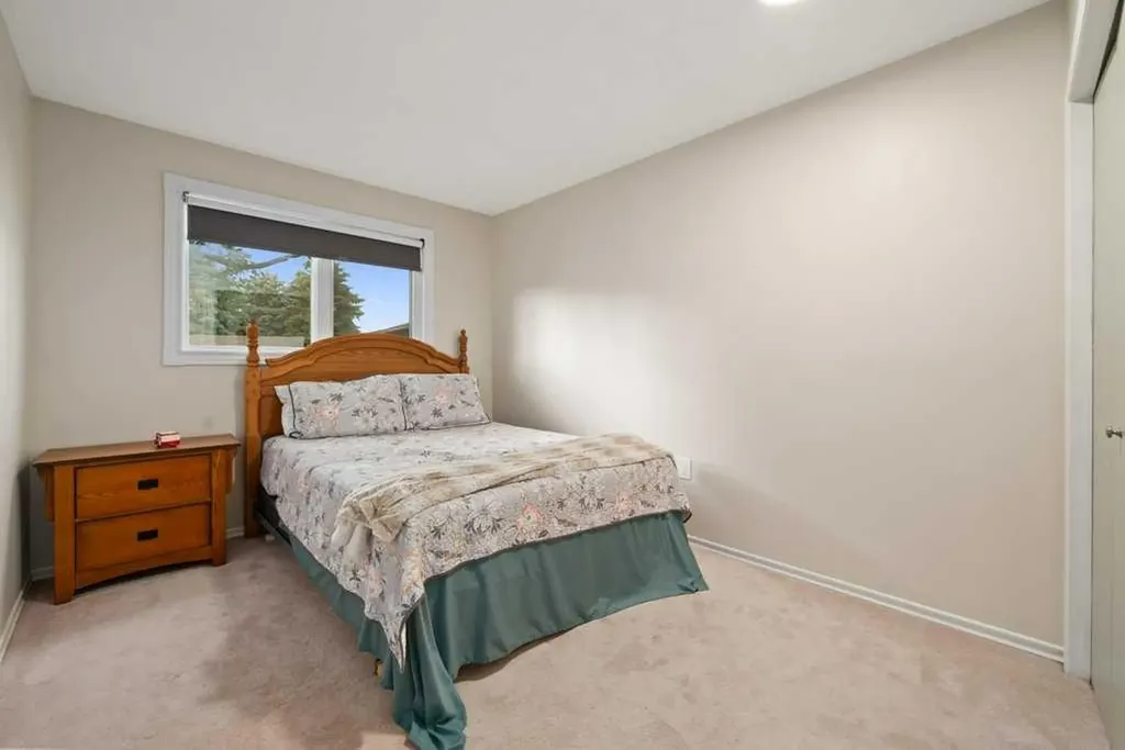 82 Ross Haven Court SE Medicine Hat AB T1B 2Y8