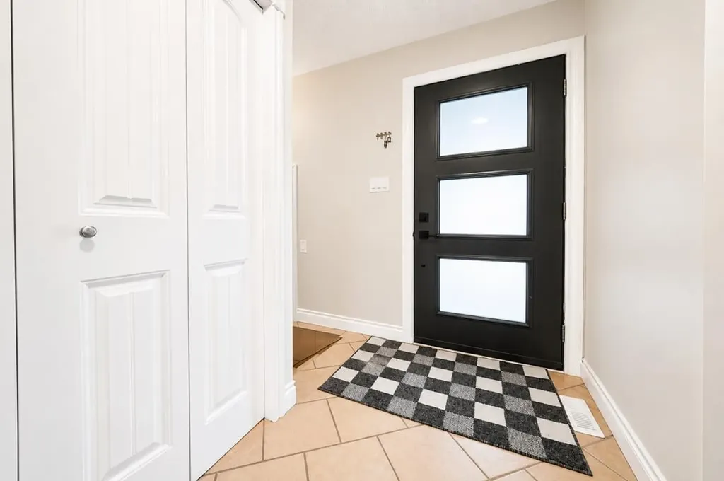 82 Ross Haven Court SE Medicine Hat AB T1B 2Y8