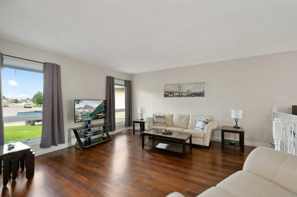 82 Ross Haven Court SE Medicine Hat AB T1B 2Y8