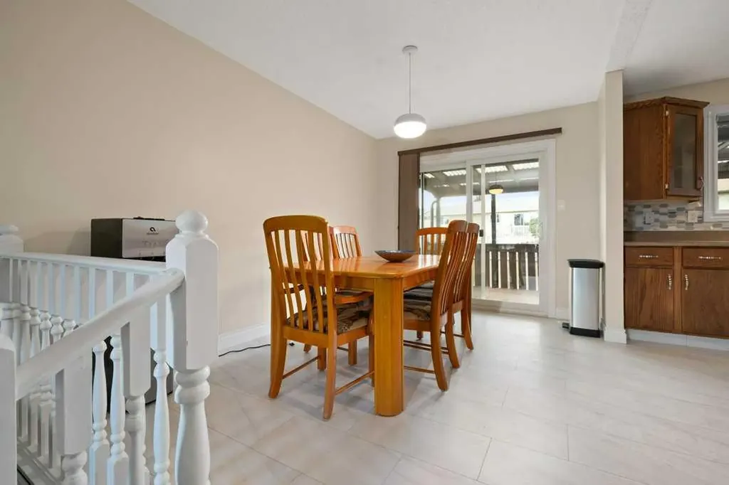 82 Ross Haven Court SE Medicine Hat AB T1B 2Y8