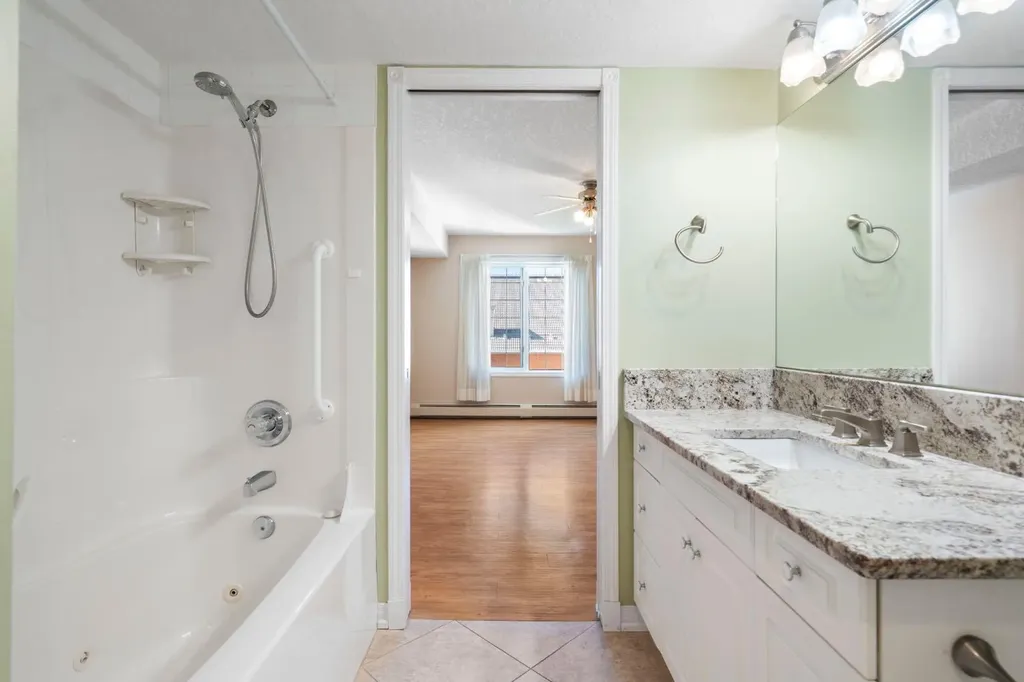 6868 Sierra Morena Boulevard SW Calgary AB T3H 3R6