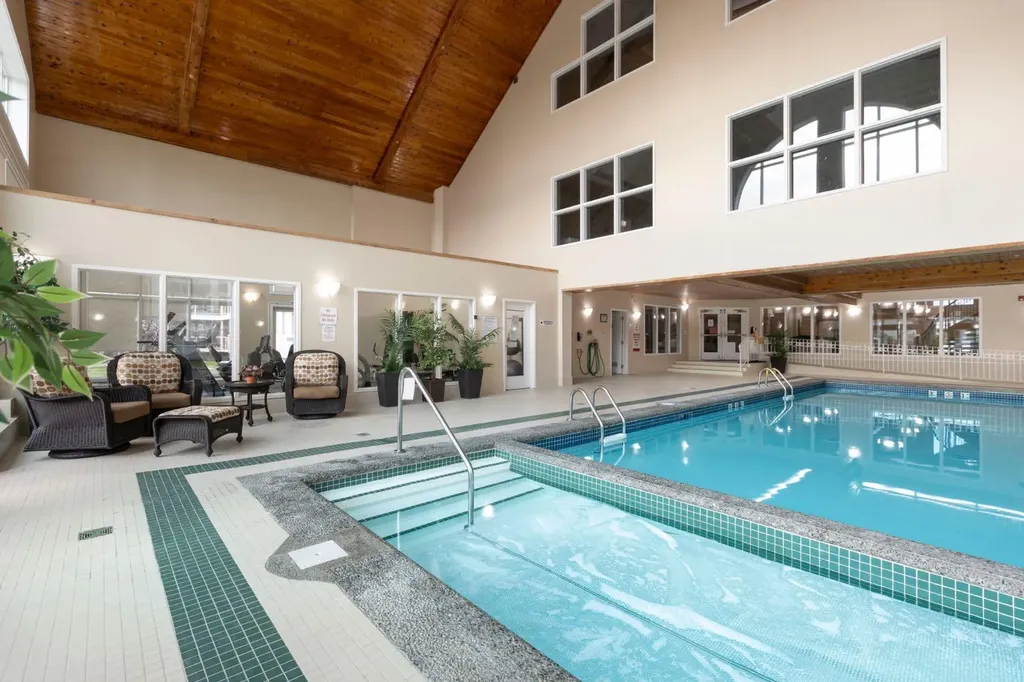 6868 Sierra Morena Boulevard SW Calgary AB T3H 3R6