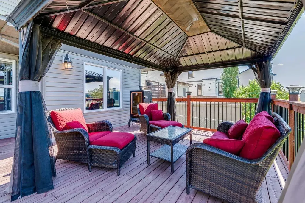 203 Bishop Mews NW Langdon AB T0J 1X2