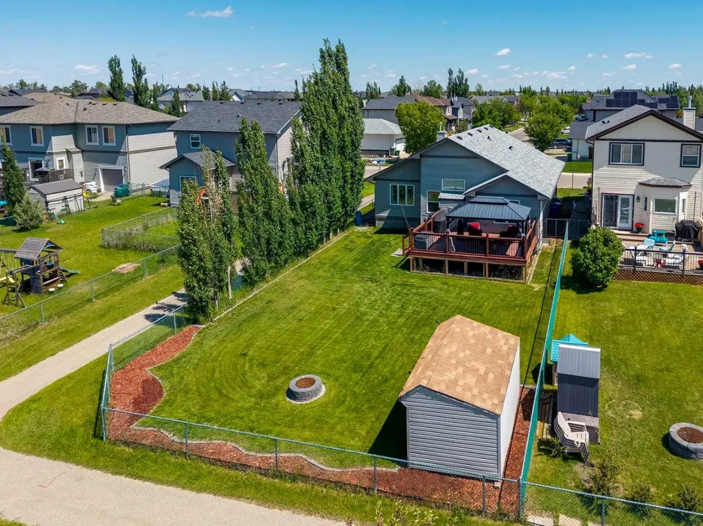 203 Bishop Mews NW Langdon AB T0J 1X2