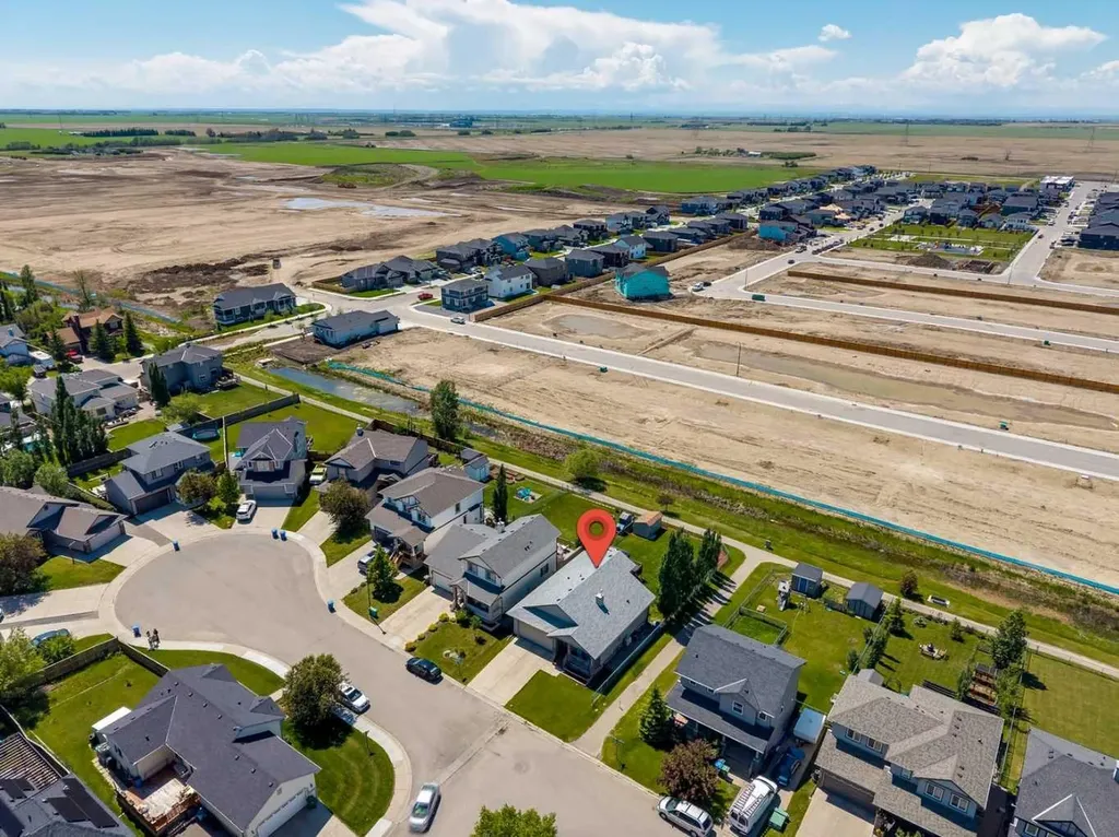 203 Bishop Mews NW Langdon AB T0J 1X2
