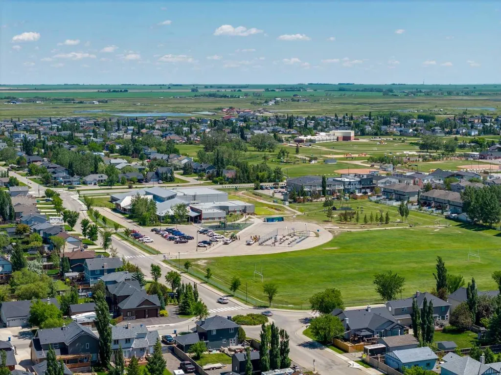 203 Bishop Mews NW Langdon AB T0J 1X2