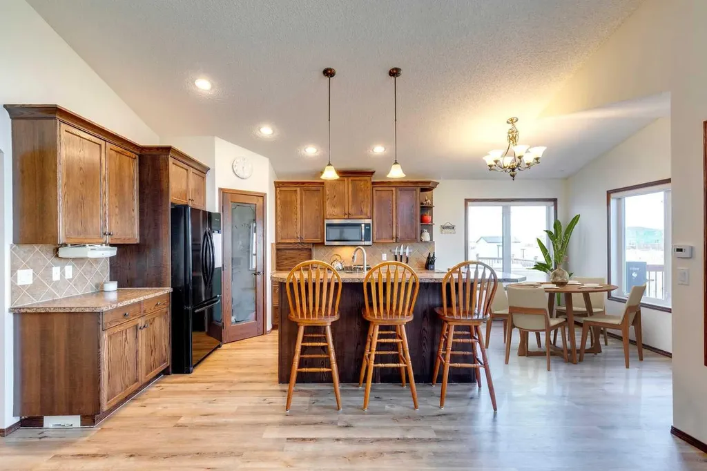 203 Bishop Mews NW Langdon AB T0J 1X2