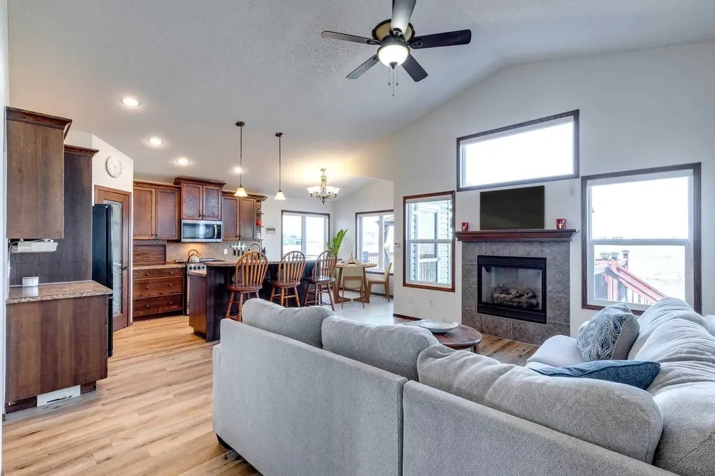 203 Bishop Mews NW Langdon AB T0J 1X2