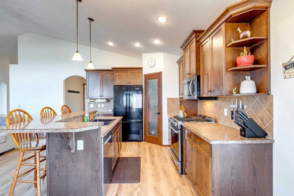 203 Bishop Mews NW Langdon AB T0J 1X2