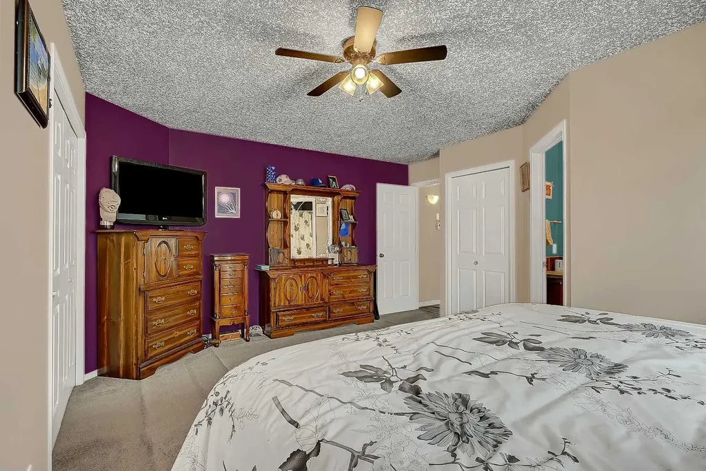 10230 71 Avenue, Grande Prairie AB T8W 2Y3