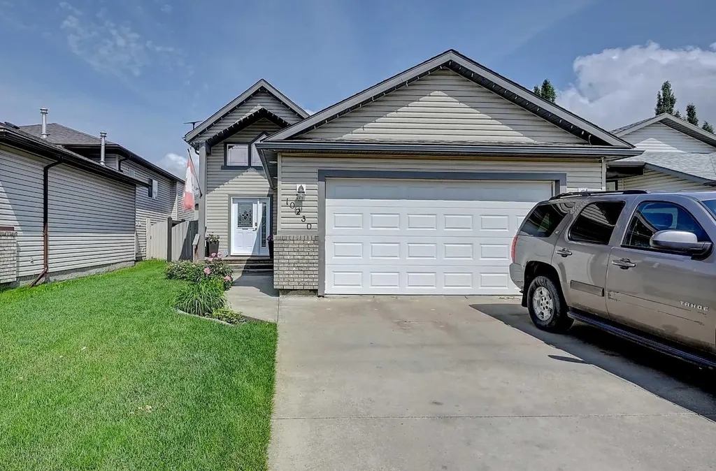 10230 71 Avenue, Grande Prairie AB T8W 2Y3