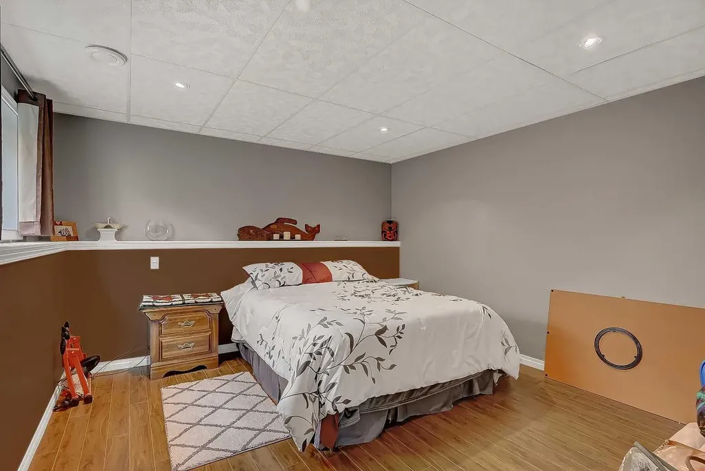 10230 71 Avenue, Grande Prairie AB T8W 2Y3