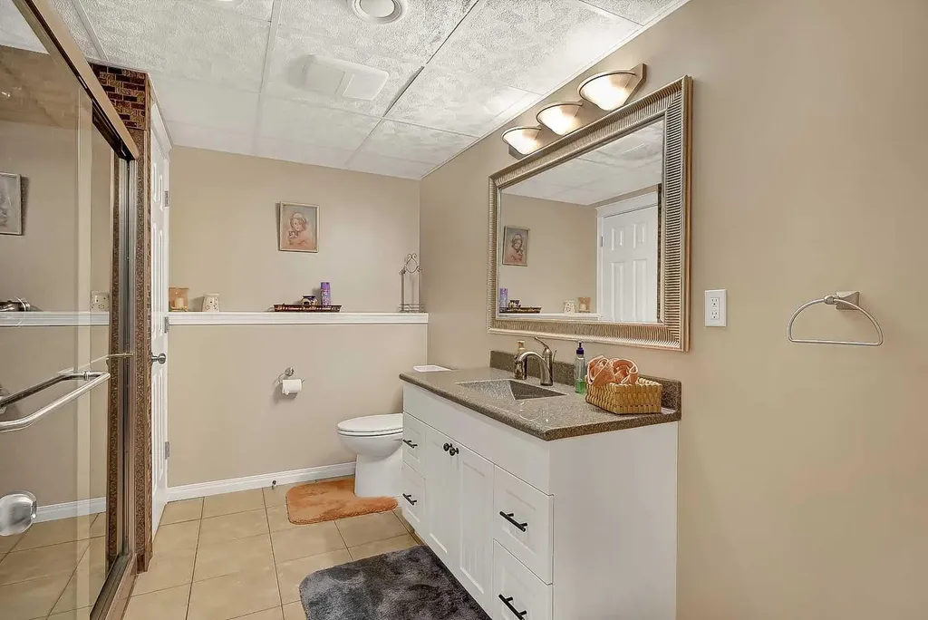 10230 71 Avenue, Grande Prairie AB T8W 2Y3