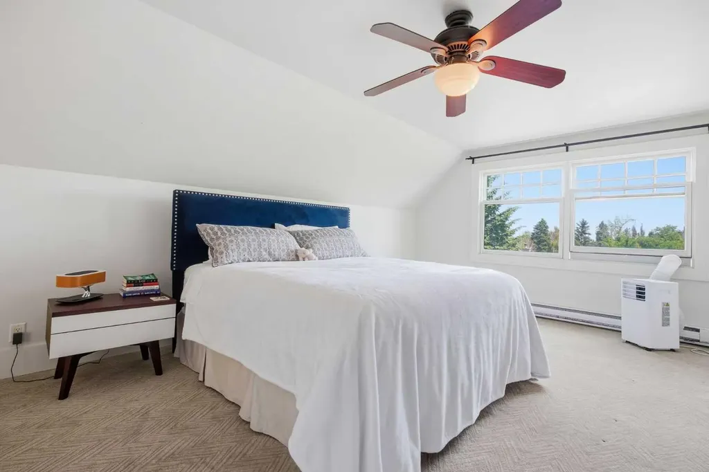 615 Crescent Boulevard SW Calgary AB T2S 1K8