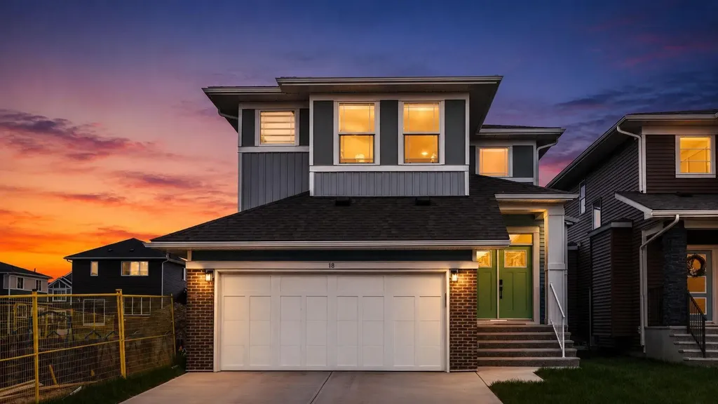 18 Clearwater Lane Chestermere AB T1X 3A4