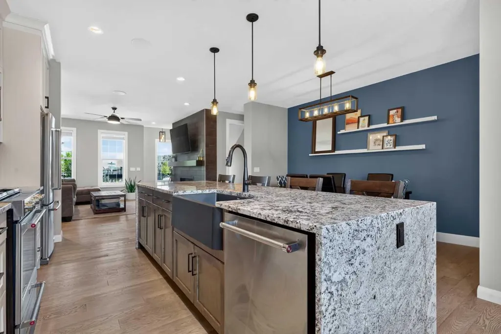 235 Evanscrest Way NW Calgary AB T3G 0A7