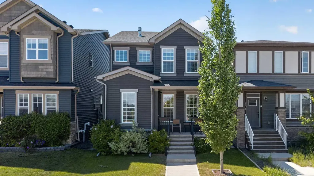 235 Evanscrest Way NW Calgary AB T3G 0A7