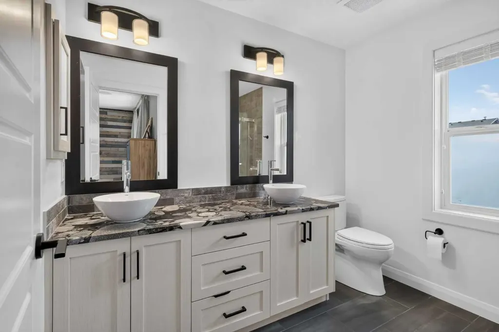 235 Evanscrest Way NW Calgary AB T3G 0A7