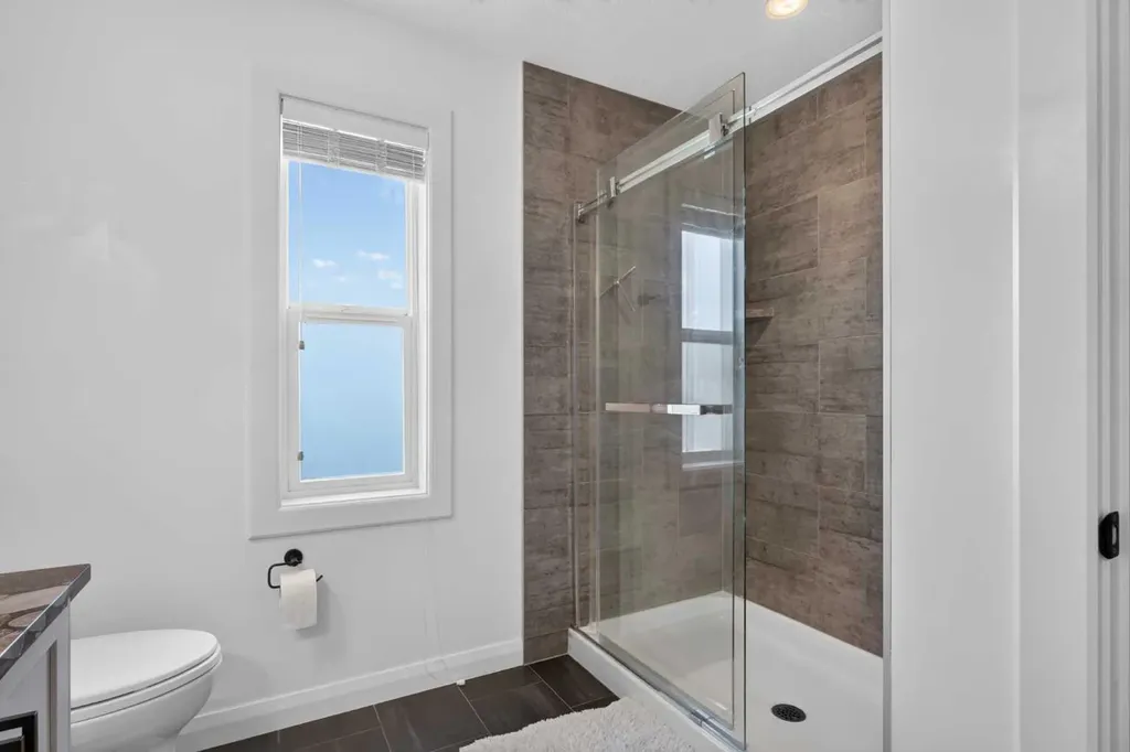 235 Evanscrest Way NW Calgary AB T3G 0A7