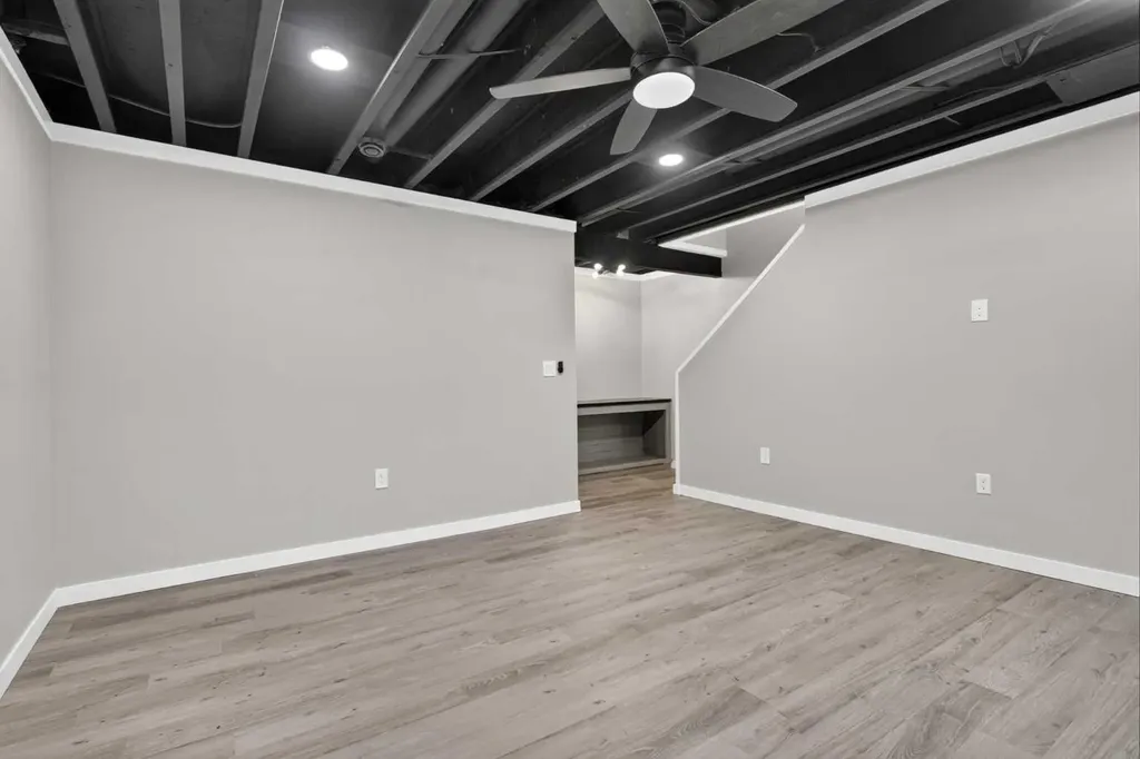 235 Evanscrest Way NW Calgary AB T3G 0A7