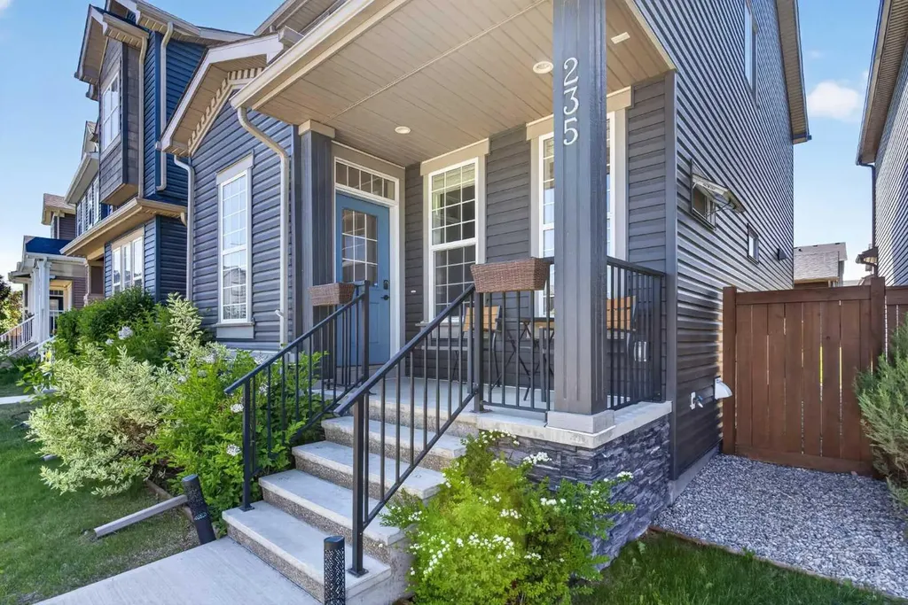 235 Evanscrest Way NW Calgary AB T3G 0A7
