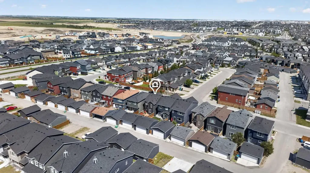 235 Evanscrest Way NW Calgary AB T3G 0A7