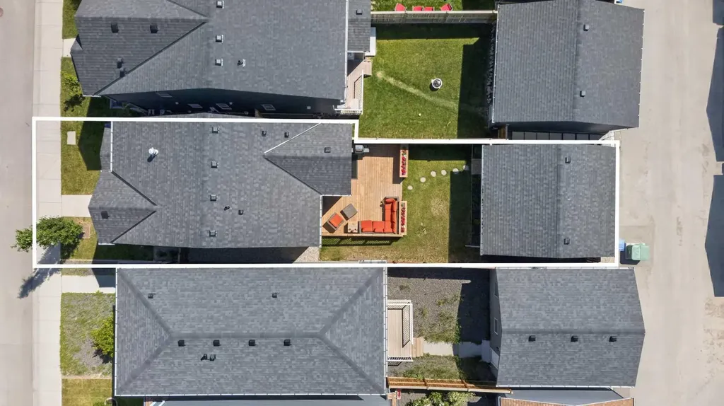235 Evanscrest Way NW Calgary AB T3G 0A7