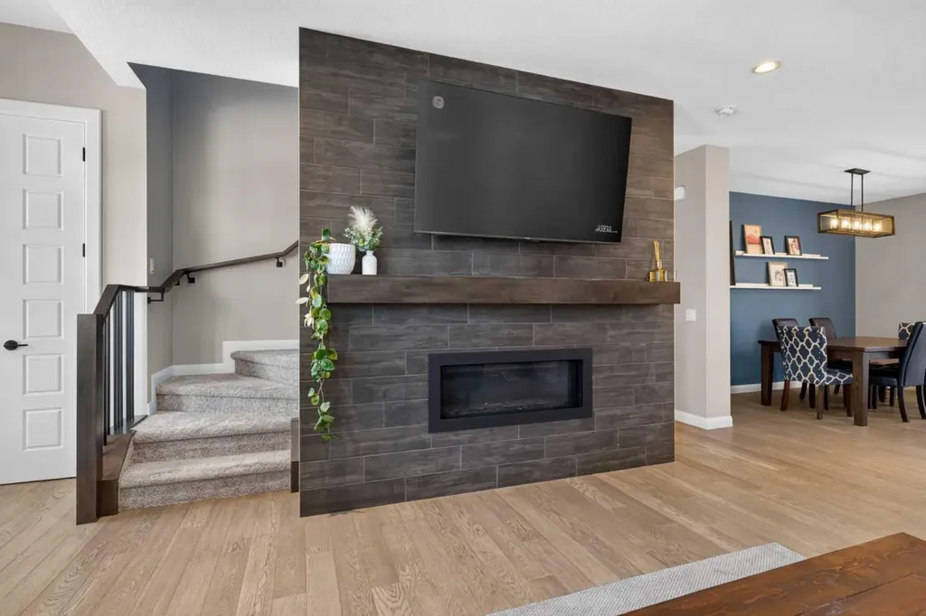 235 Evanscrest Way NW Calgary AB T3G 0A7