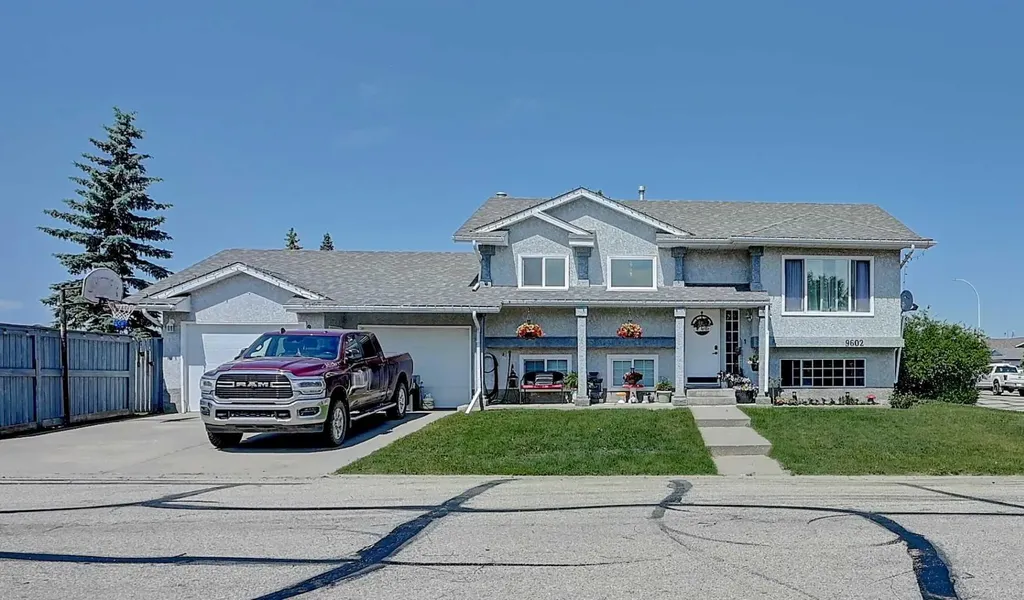 9602 91 Street Sexsmith AB T0H 3C0