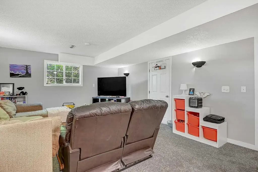 9602 91 Street Sexsmith AB T0H 3C0
