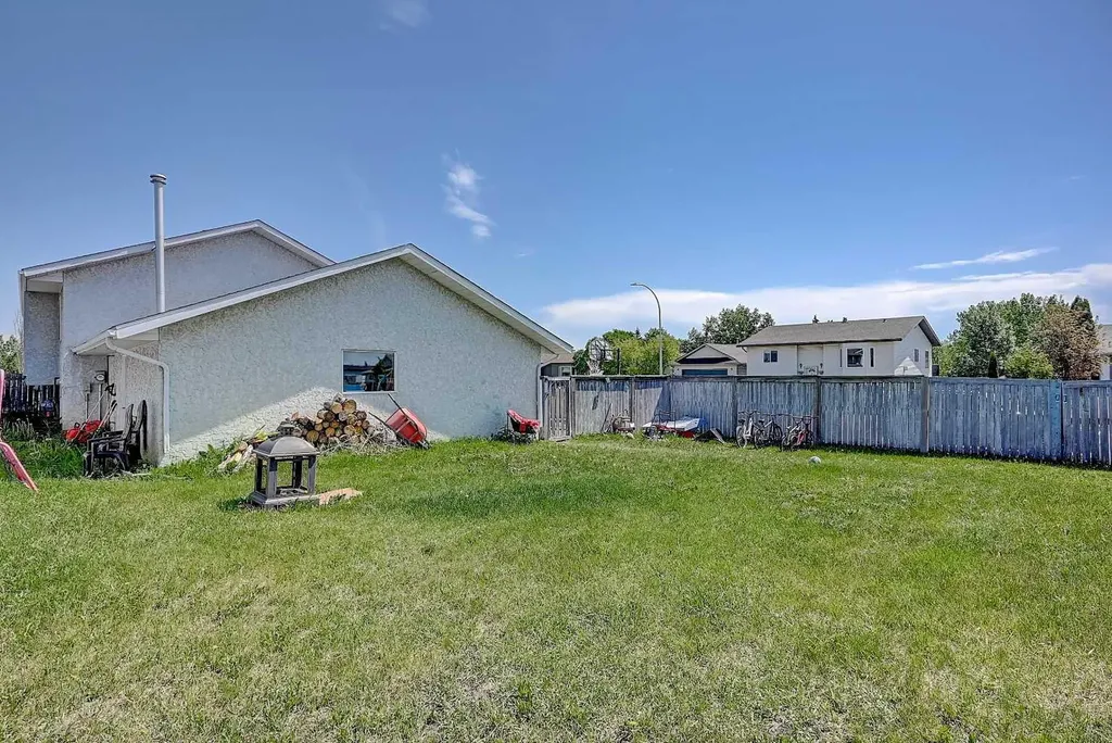9602 91 Street Sexsmith AB T0H 3C0