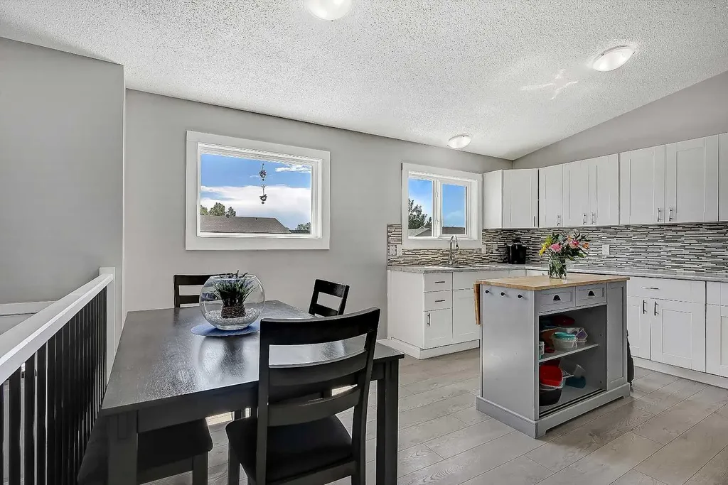 9602 91 Street Sexsmith AB T0H 3C0