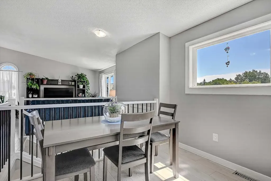 9602 91 Street Sexsmith AB T0H 3C0