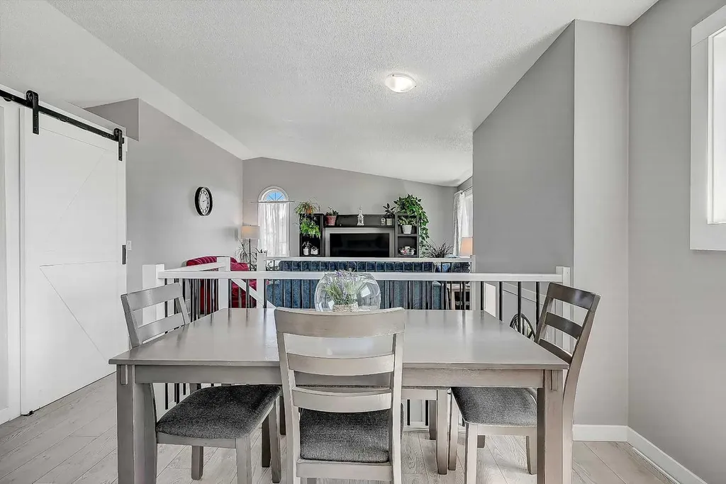 9602 91 Street Sexsmith AB T0H 3C0