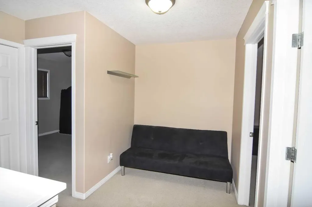 110 Hillview Terrace Strathmore AB T1P1X3