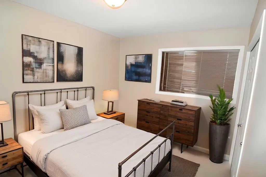 110 Hillview Terrace Strathmore AB T1P1X3