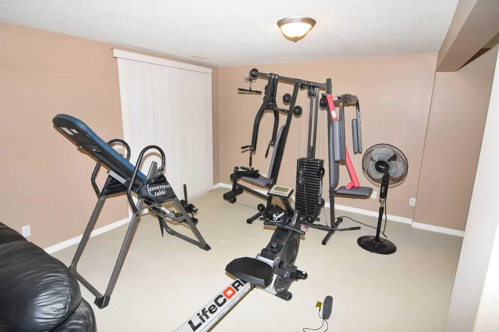110 Hillview Terrace Strathmore AB T1P1X3