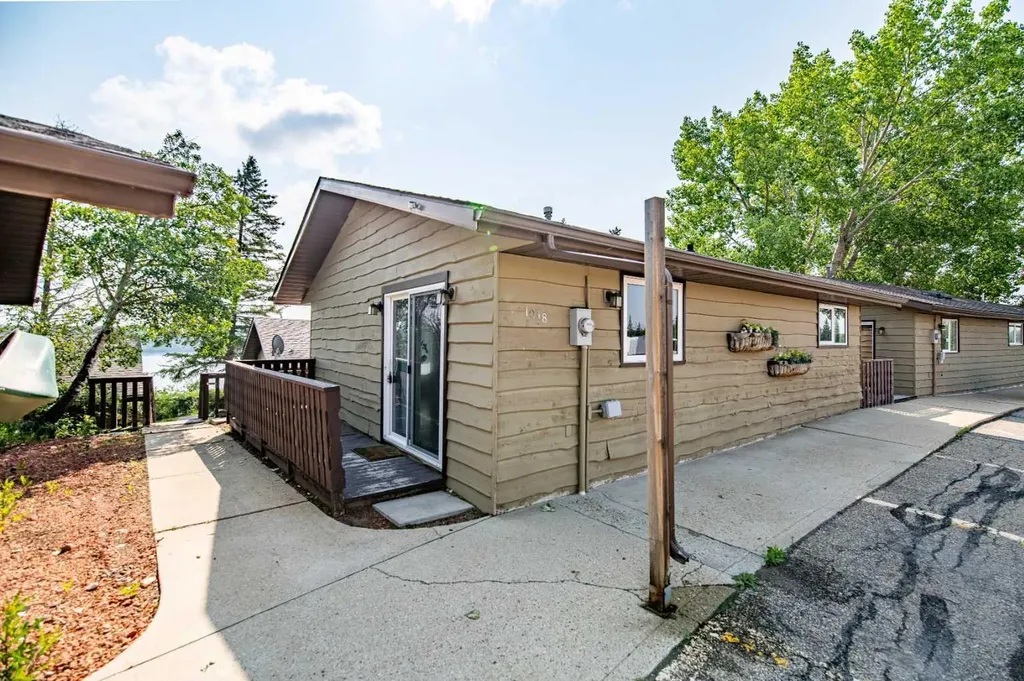 25054 South Pine Lake Road Rural Red Deer County AB T0M 1R0