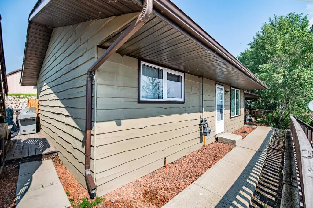 25054 South Pine Lake Road Rural Red Deer County AB T0M 1R0