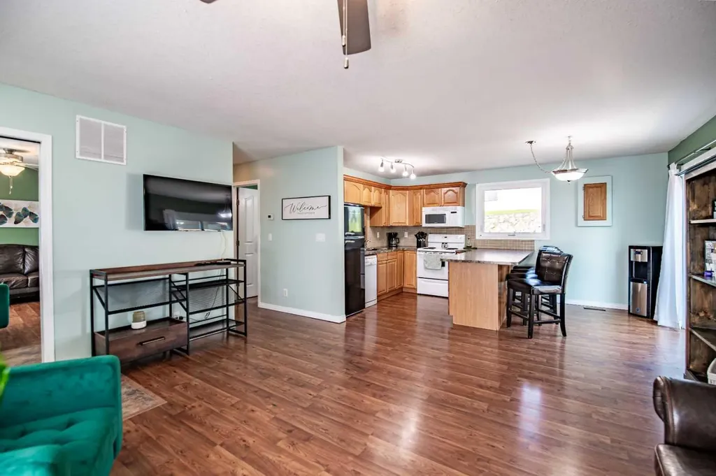 25054 South Pine Lake Road Rural Red Deer County AB T0M 1R0