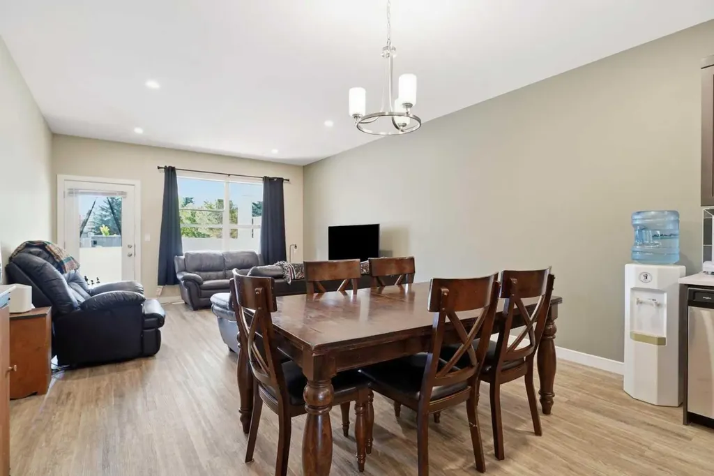 6307 58 A Street Rocky Mountain House AB T4T 0C2