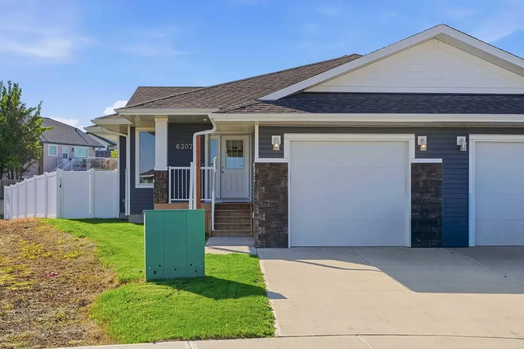 6307 58 A Street Rocky Mountain House AB T4T 0C2