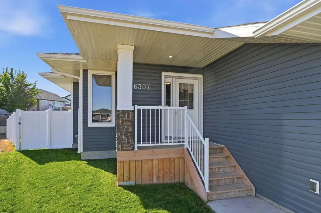 6307 58 A Street Rocky Mountain House AB T4T 0C2